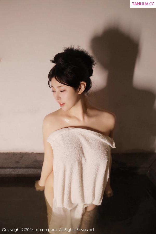   [XiuRen]高清写真图 2024.01.18 No.7977 陈小花 新人沐浴第40张图片
